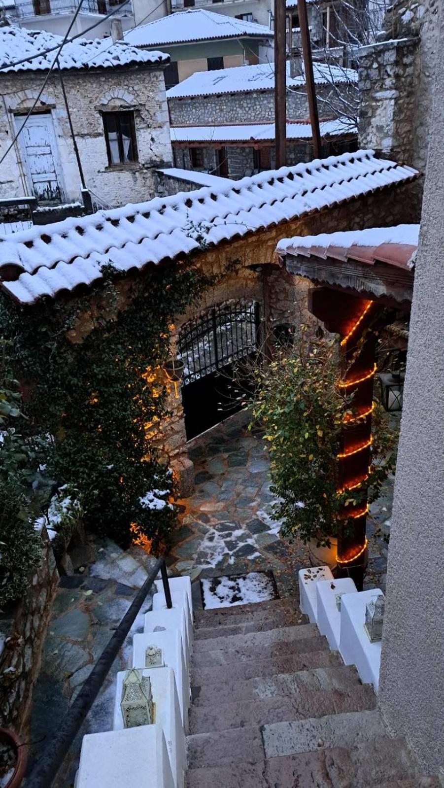 Ξενώνας Ονειροπαγίδα Arachova Bagian luar foto
